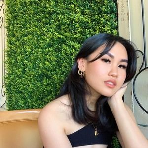 Meet your Posher, Vyvian